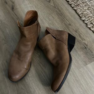 Ankle boots leather